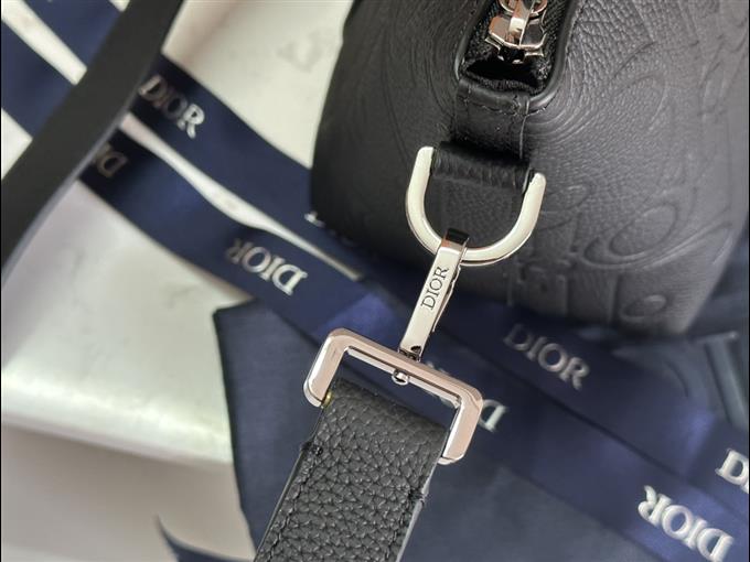 2025228Y 600P203146256